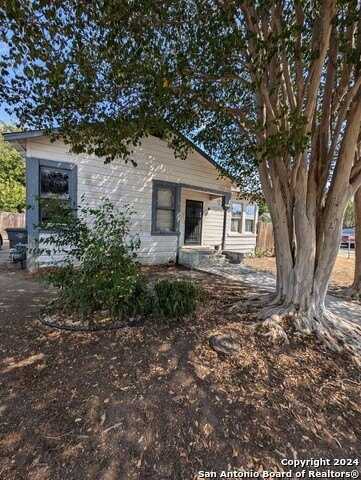 134 Handley, San Antonio, TX 78214