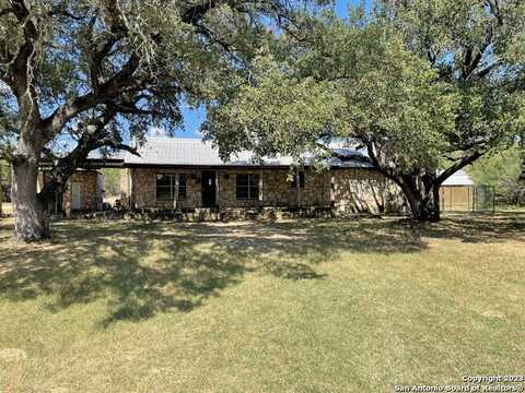 436 PR 7503, Moore, TX 78057