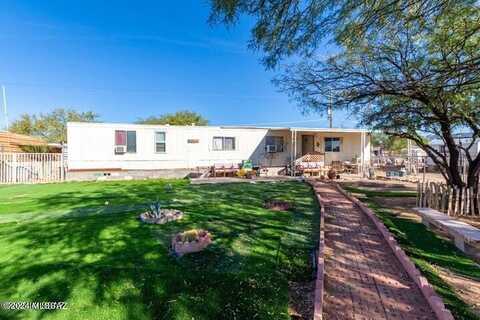 6952 W Tumbling T, Tucson, AZ 85757