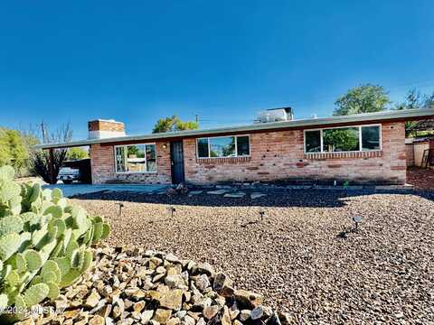 7028 E Hayne Place, Tucson, AZ 85710