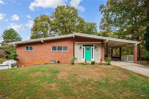 3743 Crosland Road, Winston Salem, NC 27106