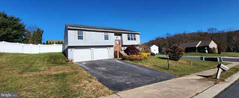 180 ASBURY, MOUNT WOLF, PA 17347