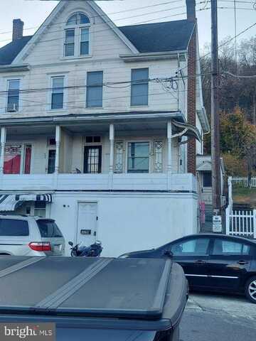 328 W ABBOTT STREET, LANSFORD, PA 18232