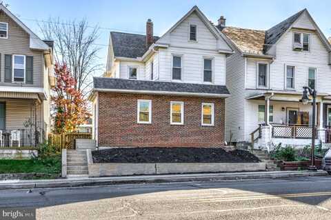 682 MARKET STREET, LEMOYNE, PA 17043