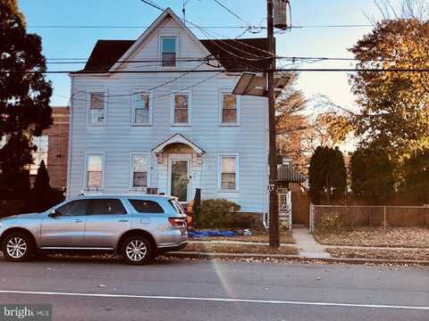 242 W FRONT STREET, FLORENCE, NJ 08518