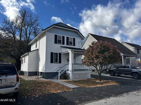 893 Millville Road, Altoona, PA 16601