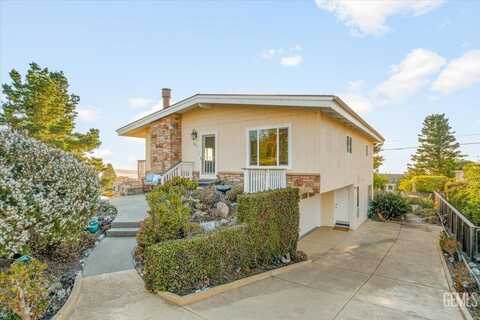 305 Arbutus Avenue, Morro Bay, CA 93442