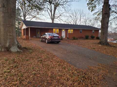 140 Poplar Street, Benton, TN 37307