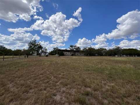 121 County Rd 133, George West, TX 78022