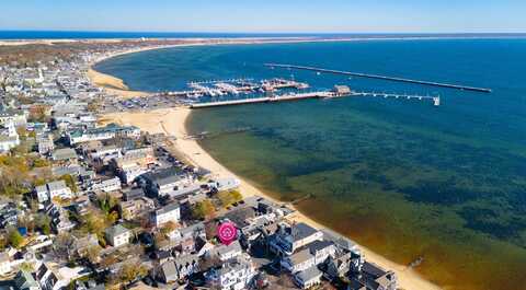 176 Commercial Street, Provincetown, MA 02657