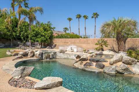 73250 Desert Rose Drive, Palm Desert, CA 92260