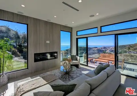 2901 Seabreeze Dr, Malibu, CA 90265