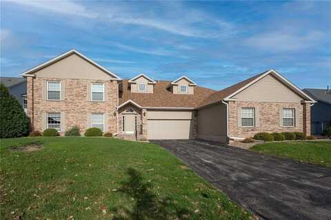 3110 Towne House Drive NE, Cedar Rapids, IA 52402