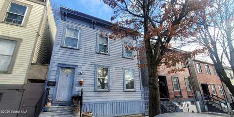 19 Bleecker Place, Albany, NY 12202