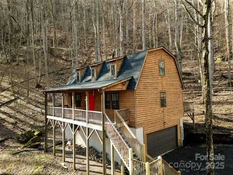 579 Apple Creek Road, Waynesville, NC 28786