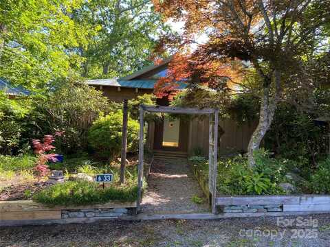 33 Summit Lane, Newland, NC 28657