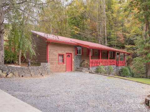 3834 Panther Creek Road, Clyde, NC 28721