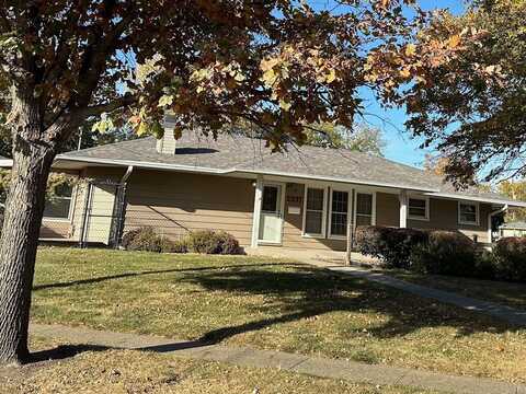 2337 Farwell Road, Des Moines, IA 50317