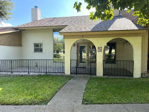 112 Hackberry Lane #5, Del Rio, TX 78840