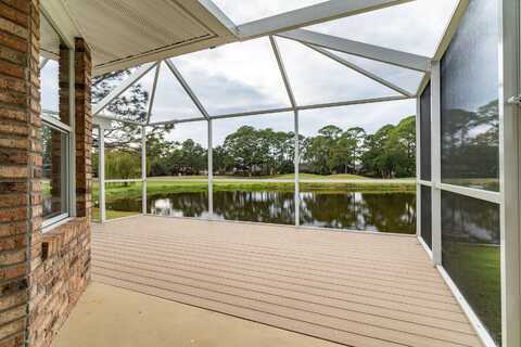 946 Shalimar Point Drive, Shalimar, FL 32579