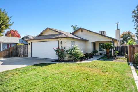 1340 Rayser Street, Kingsburg, CA 93631