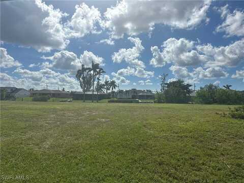 220 SE 29th Street, Cape Coral, FL 33904