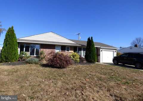 22 FAVORED LANE, LEVITTOWN, PA 19055