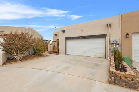 2214 CALLE DE SILVERIO SW, Los Lunas, NM 87031