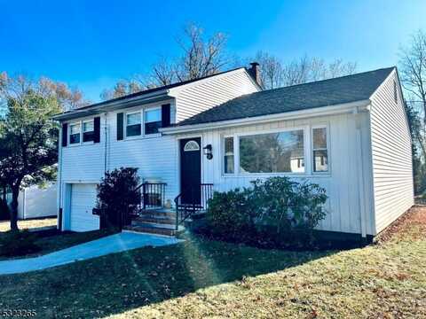 15 Fairfax Dr, Livingston, NJ 07039