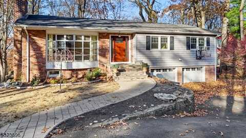 37 Mea Dr, Berkeley Heights, NJ 07922