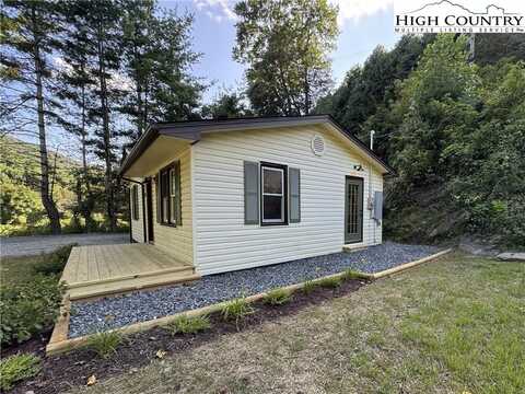 1199 Clay Bank Road, West Jefferson, NC 28694