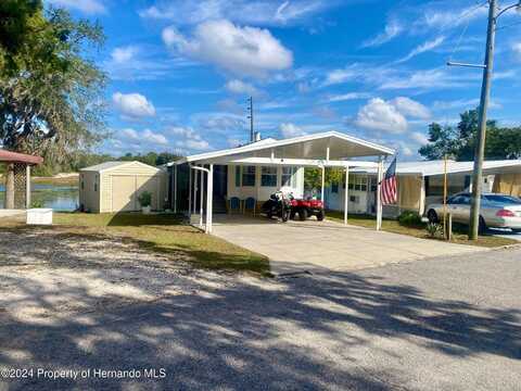 9285 Grizzly Bear Lane, Weeki Wachee, FL 34613