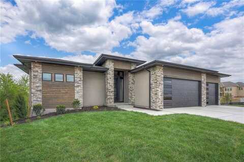 914 Savannah Lane, Greenwood, MO 64034