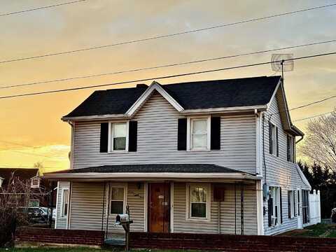 733 N MAIN ST, MOUNT CRAWFORD, VA 22841