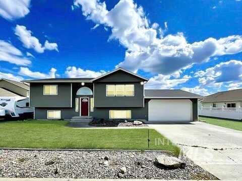 1904 Birch Dr, Lewiston, ID 83501