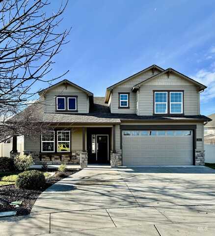 2012 S Belknap Loop, Nampa, ID 83686