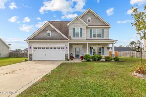 202 Maidstone Drive, Richlands, NC 28574