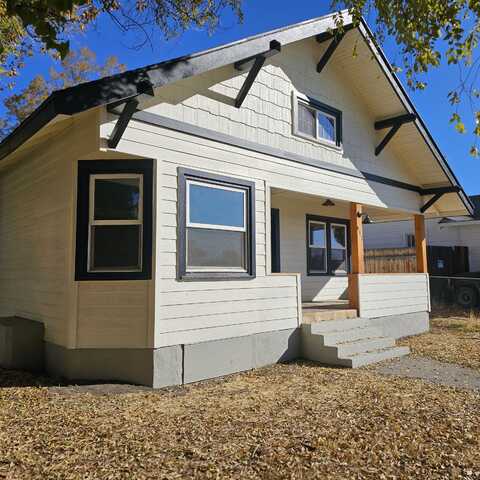 447 N Crater Lake Avenue, Klamath Falls, OR 97601