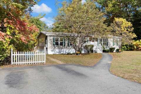 17 Moonstone Way, Wells, ME 04090