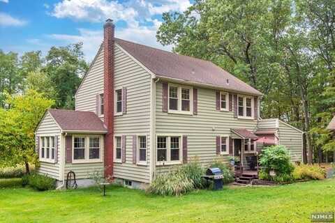 169 Shongum Road, Denville, NJ 07834