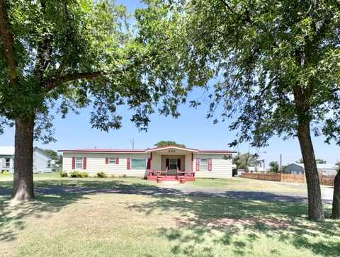 505 Monroe Avenue, New Deal, TX 79350