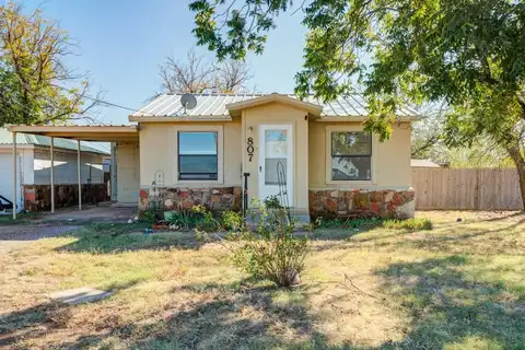 807 5th Street, Wolfforth, TX 79382