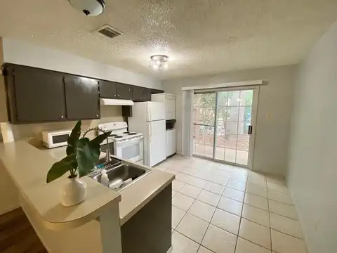 2521 unit 407 Pearl, Nacogdoches, TX 75965