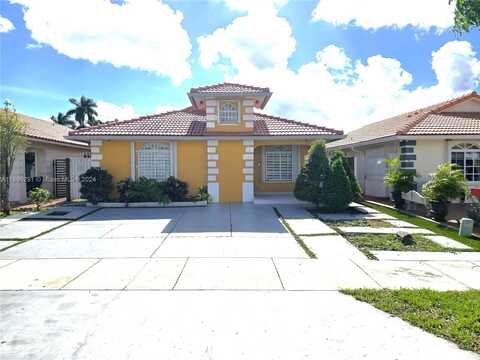 9982 NW 127th St, Hialeah Gardens, FL 33018