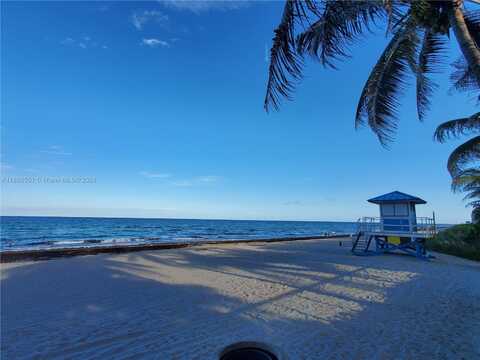 3001 Ocean Dr, Hollywood, FL 33019