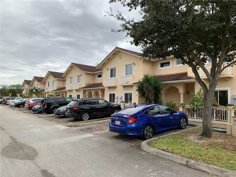 17927 NW 74th Path, Hialeah, FL 33015