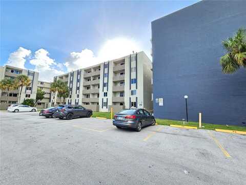 10090 NW 80th Ct, Hialeah Gardens, FL 33016