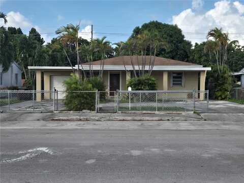 961 E 32nd St, Hialeah, FL 33013