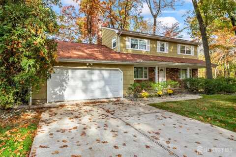 4 Apple Manor Lane, East Brunswick, NJ 08816