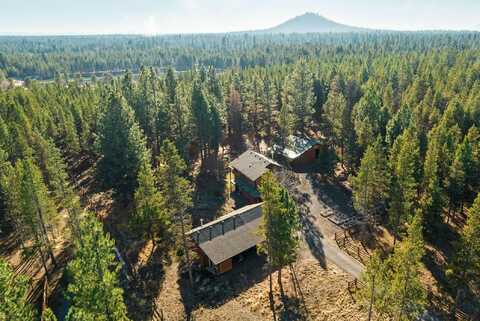 16815 Derringer Drive, Bend, OR 97707